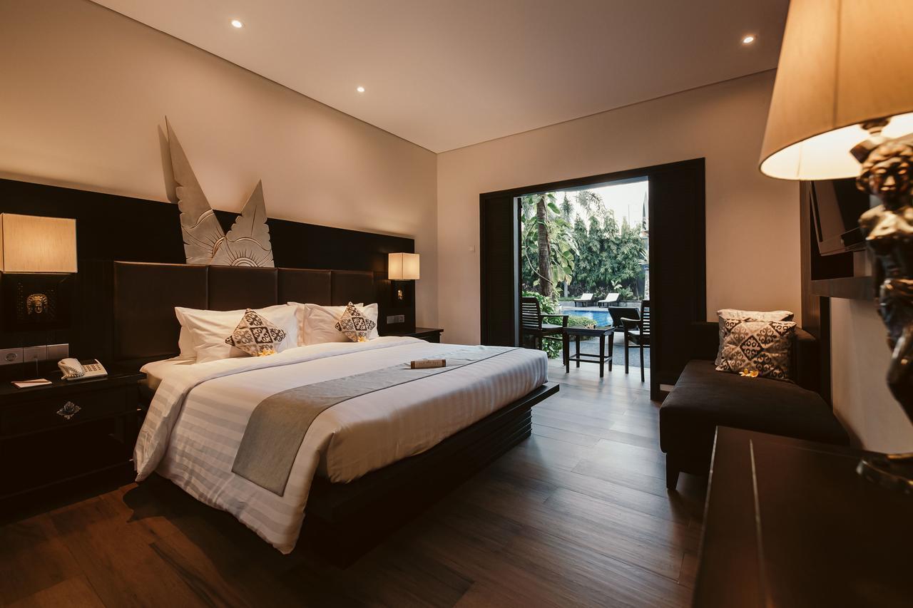 Kamar Deluxe Double atau Twin dengan Akses Kolam Renang
